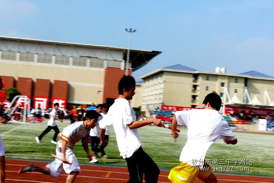给快乐一个理由:我校举行第23届校运会