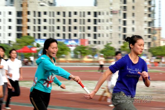 给快乐一个理由:我校举行第23届校运会