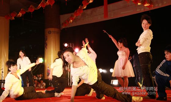 弦歌颂盛世:2010,新年晚会炫耀登场