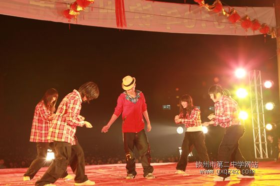 弦歌颂盛世:2010,新年晚会炫耀登场