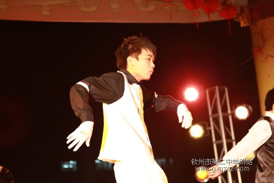 弦歌颂盛世:2010,新年晚会炫耀登场