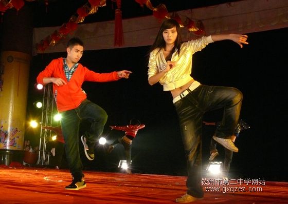 弦歌颂盛世:2010,新年晚会炫耀登场