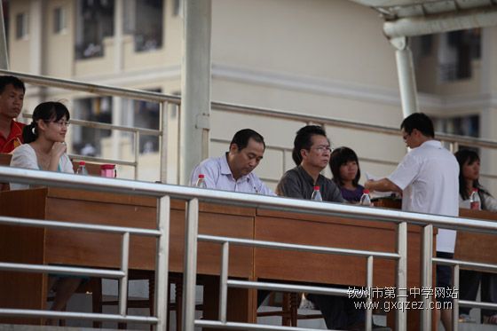 我校莘莘学子再掀“阳光体育运动”新高潮