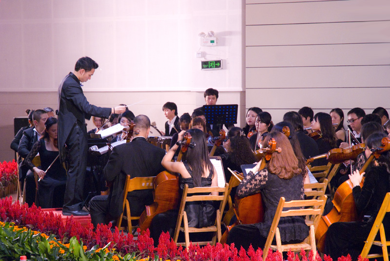 感受经典,陶冶情操——“高雅艺术进校园”活动专场音乐会在我校精彩上演