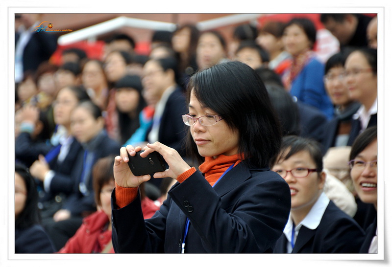 青春与阳光共舞,运动与激情同在——庆祝我校第二十六届田径运动会取得圆满成功