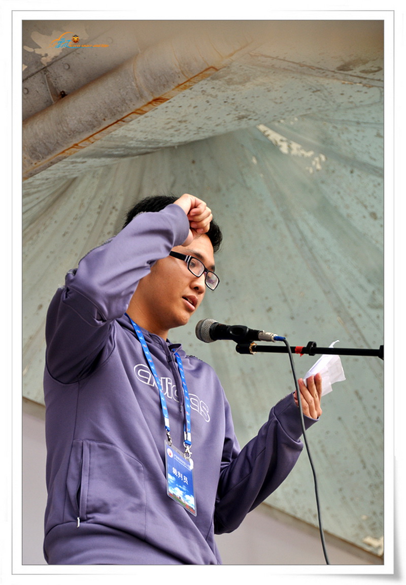 青春与阳光共舞,运动与激情同在——庆祝我校第二十六届田径运动会取得圆满成功