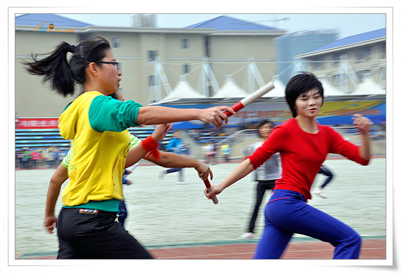 青春与阳光共舞,运动与激情同在——庆祝我校第二十六届田径运动会取得圆满成功
