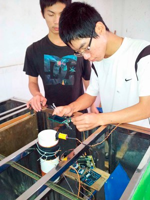 江莹:物理组教师的科技创新教育成果