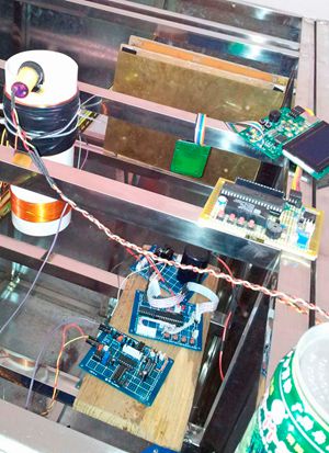 江莹:物理组教师的科技创新教育成果