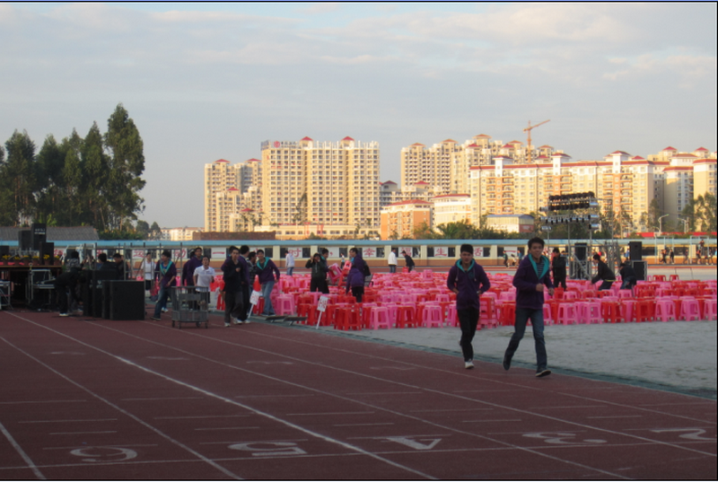 2012һʮŰμѧУĻʫнĿӰ