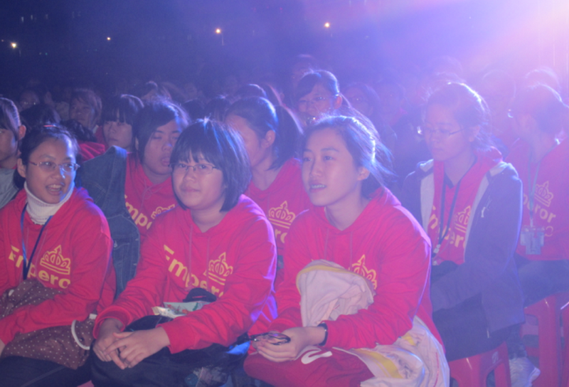 2012һʮŰμѧУĻʫнĿӰ