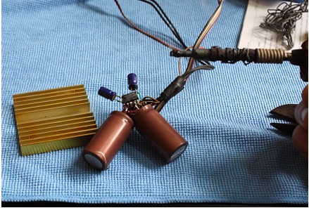 黄家正:一款简单易制的电脑音响