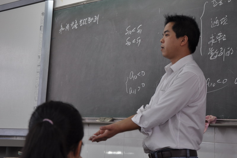 钦州市2013届高考备考研讨会在钦州市第二中学举行