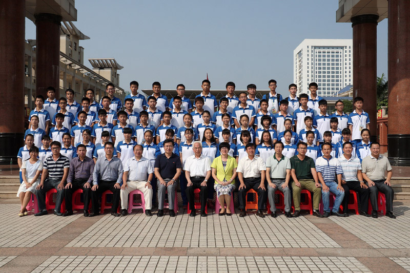 钦州市第二中学第一届科学节活动纪实(一)