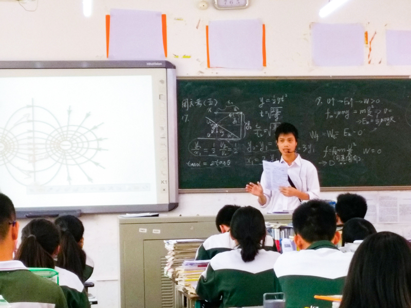 细讲精练,补缺查漏,抓好课堂,认真备战