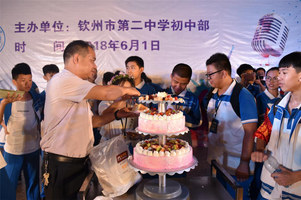 我们的六一,我们的初中部