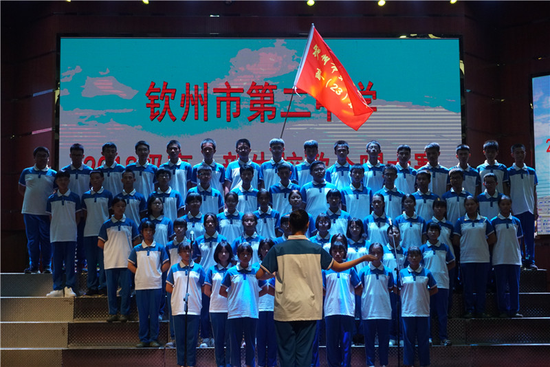 죬ഺ ݶиһ꼶ٰһУ