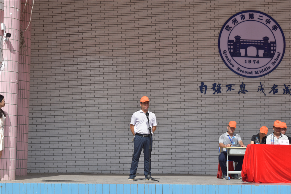 军训历练展成果,中学生活新起点