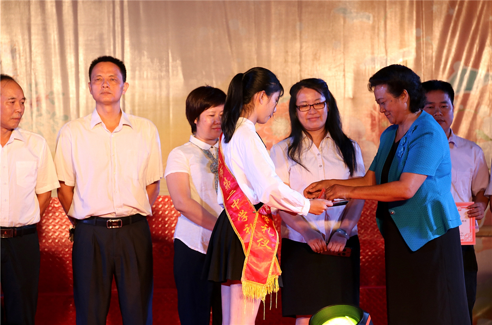 ʦʦ,ʦ ݶн¡ؾףȫ34ʦڱ