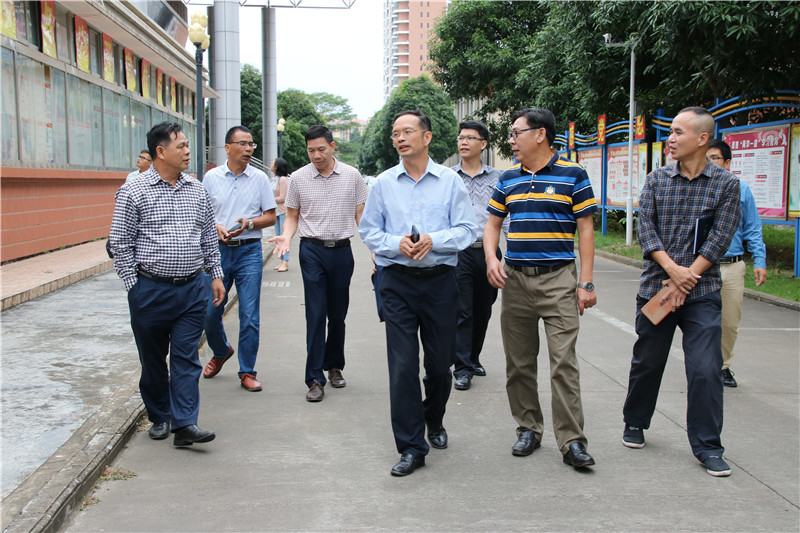 弘扬钦州人文精神 提振钦州文化自信 ——钦州市政协调研组到我校开展“深度挖掘和传承冯敏昌文化”专题调研活动