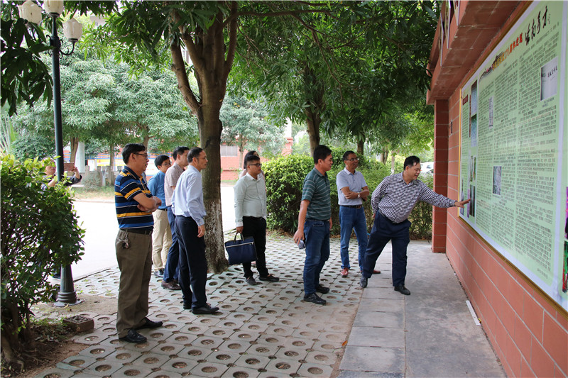 弘扬钦州人文精神 提振钦州文化自信 ——钦州市政协调研组到我校开展“深度挖掘和传承冯敏昌文化”专题调研活动