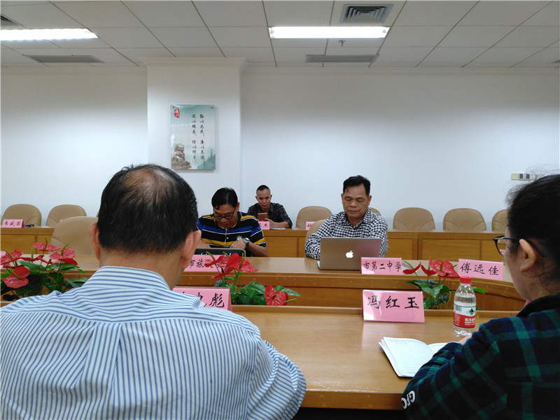 弘扬钦州人文精神 提振钦州文化自信 ——钦州市政协调研组到我校开展“深度挖掘和传承冯敏昌文化”专题调研活动