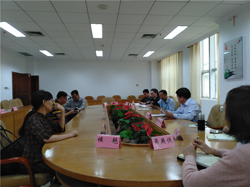 弘扬钦州人文精神 提振钦州文化自信 ——钦州市政协调研组到我校开展“深度挖掘和传承冯敏昌文化”专题调研活动