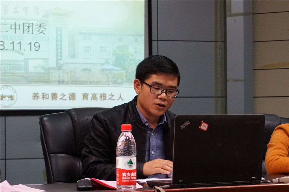 汇聚青春力量,与母校共写华章——钦州二中团委召开44周年校庆学生动员大会暨工作安排会