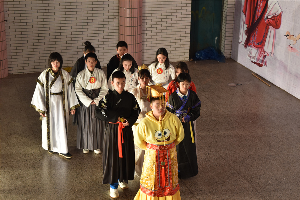 演读百家经典,绽放二中风采!——钦州二中初中部第二届中华经典诵读暨首届课本剧大赛决赛