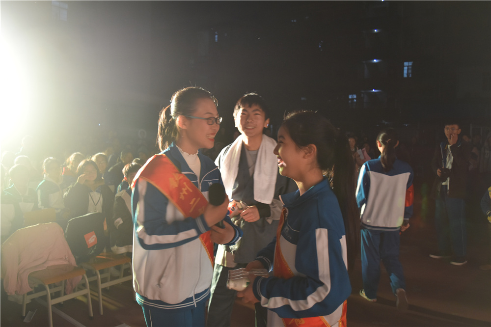 演读百家经典,绽放二中风采!——钦州二中初中部第二届中华经典诵读暨首届课本剧大赛决赛