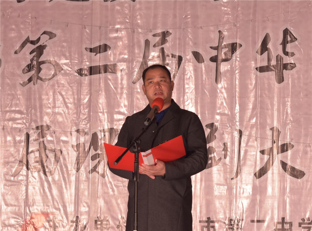 演读百家经典,绽放二中风采!——钦州二中初中部第二届中华经典诵读暨首届课本剧大赛决赛