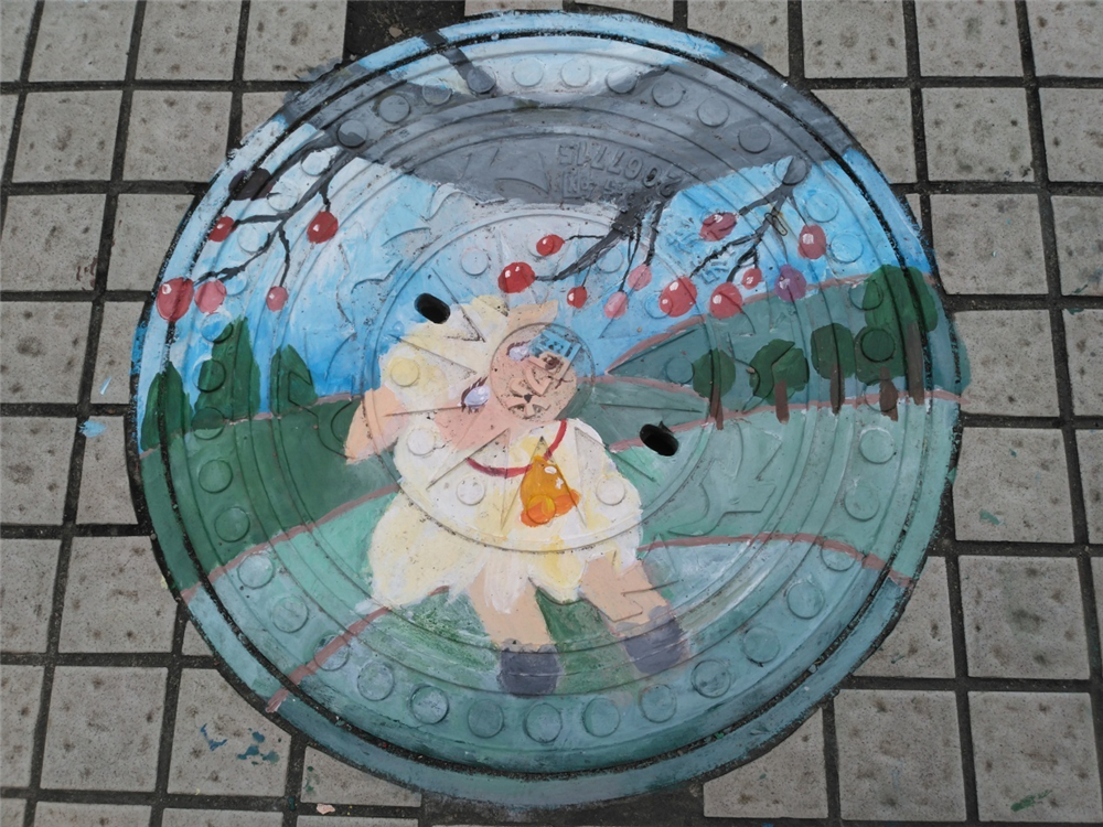 笔墨丹青迎华诞,旧井新颜贺良辰——钦州二中第一届井盖创意绘画比赛成功举办