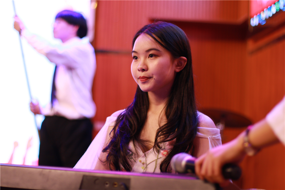 ʱɣ۰༶ݵڶѧɹٰ조ġ˶100߸һ꼶