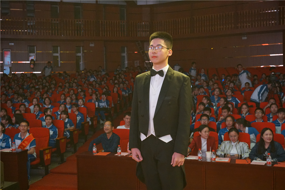 ʱɣ۰༶ݵڶѧɹٰ조ġ˶100߸һ꼶