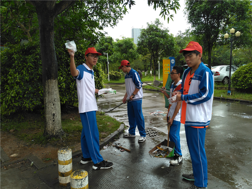 我是志愿者,我骄傲! ——钦州二中志愿者服务2019年高考系列活动纪实