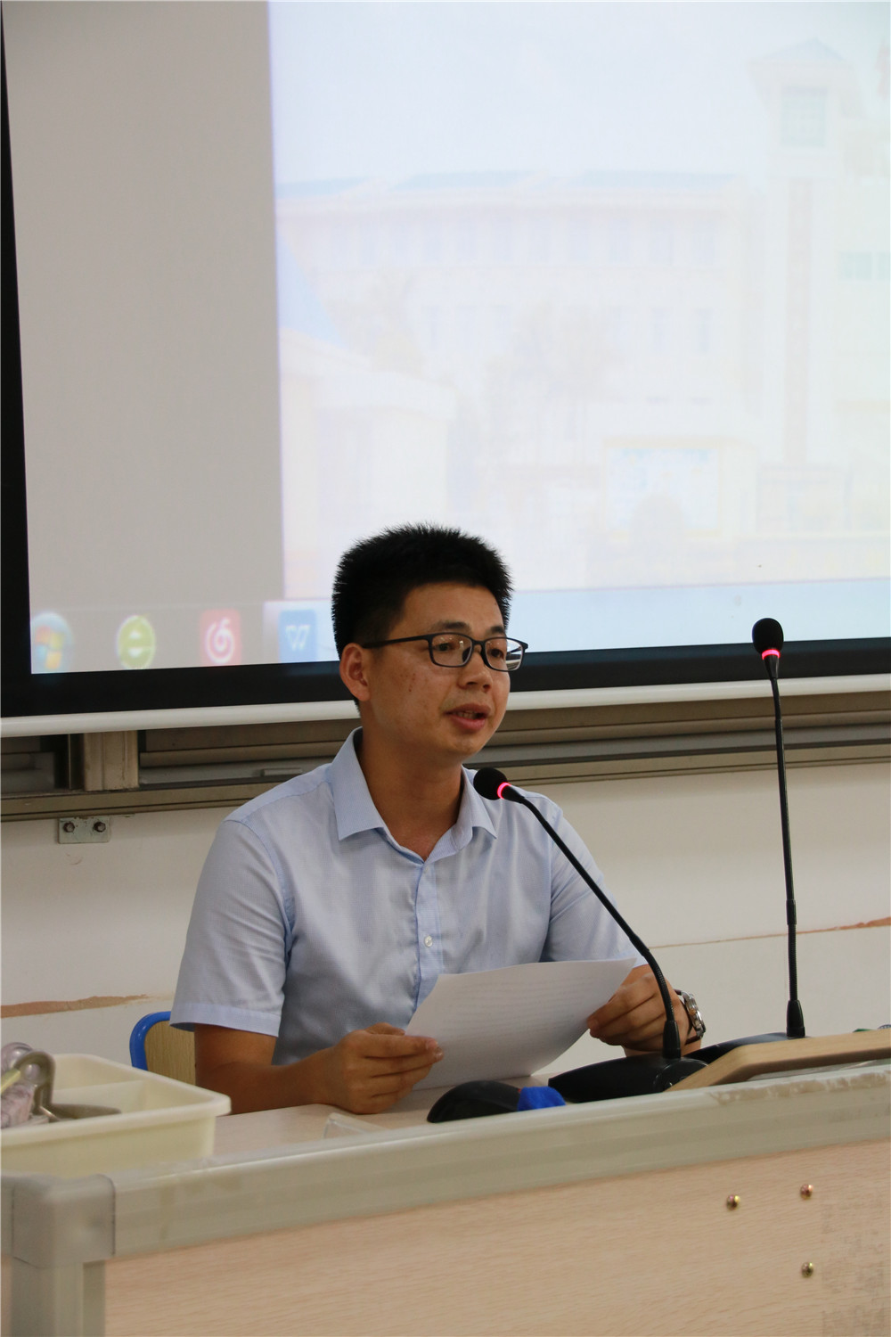 艰苦奋斗,勇敢追梦------我校举行2019级“筑梦班”开班典礼