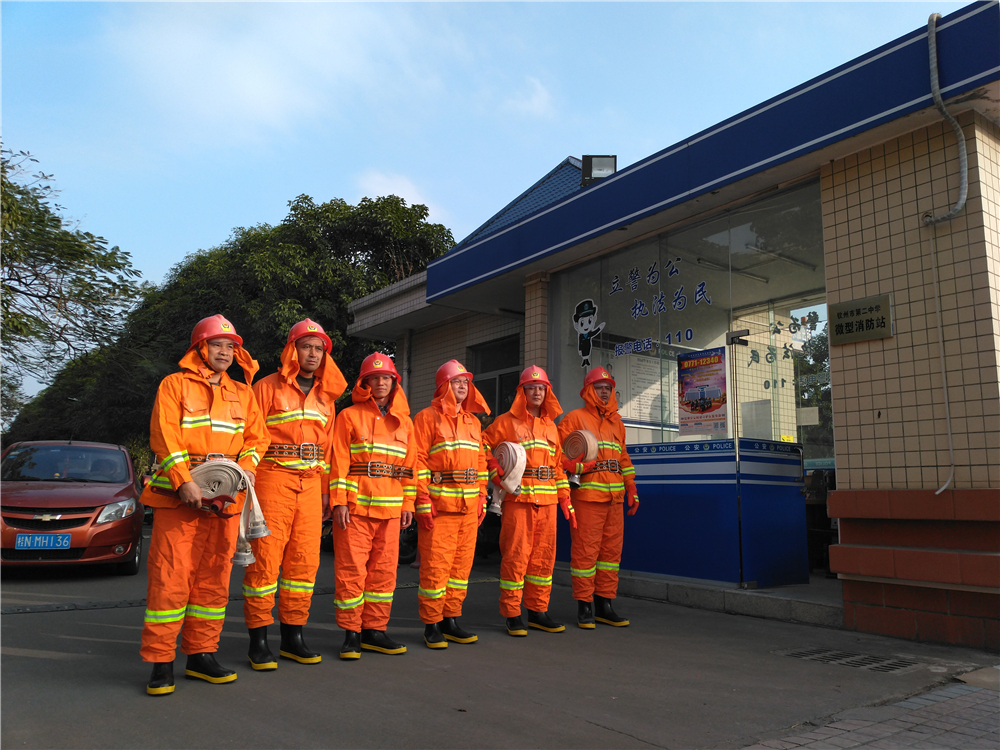 常备勤练,防患未然——钦州市第二中学举行消防安全演练活动