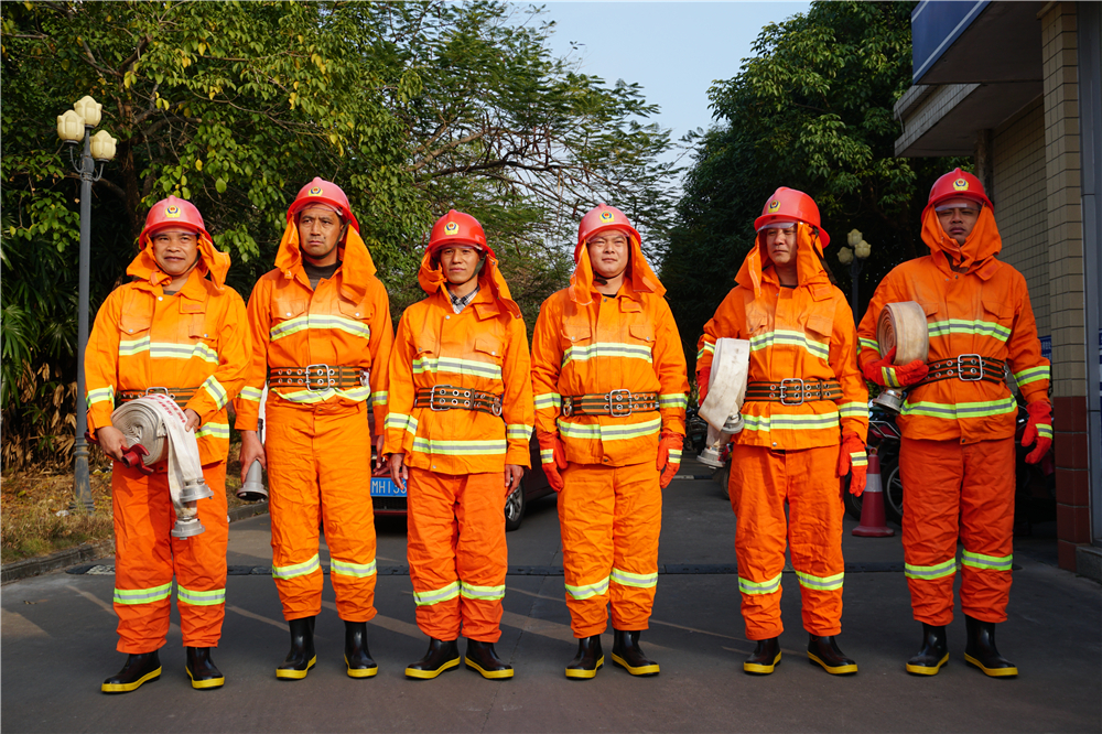 常备勤练,防患未然——钦州市第二中学举行消防安全演练活动