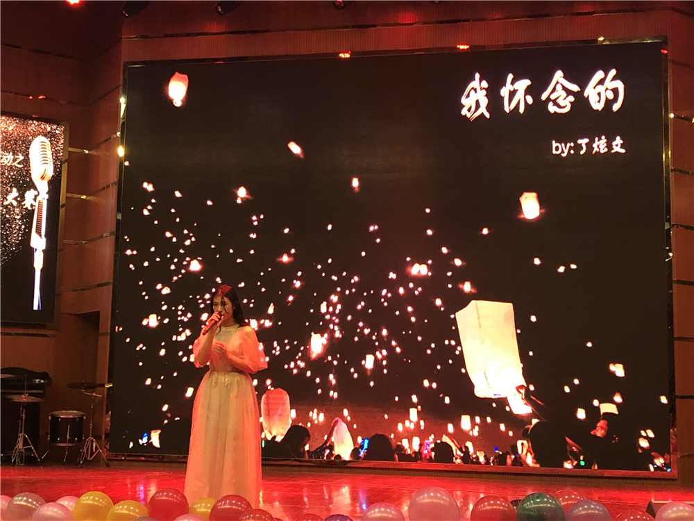 唱响好声音,放歌新时代——钦州二中举办第六届“二中好声音”歌手大赛