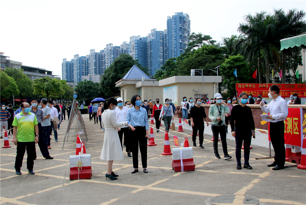 “演练即实战”------钦州市第二中学举行新冠肺炎疫情防控应急演练活动
