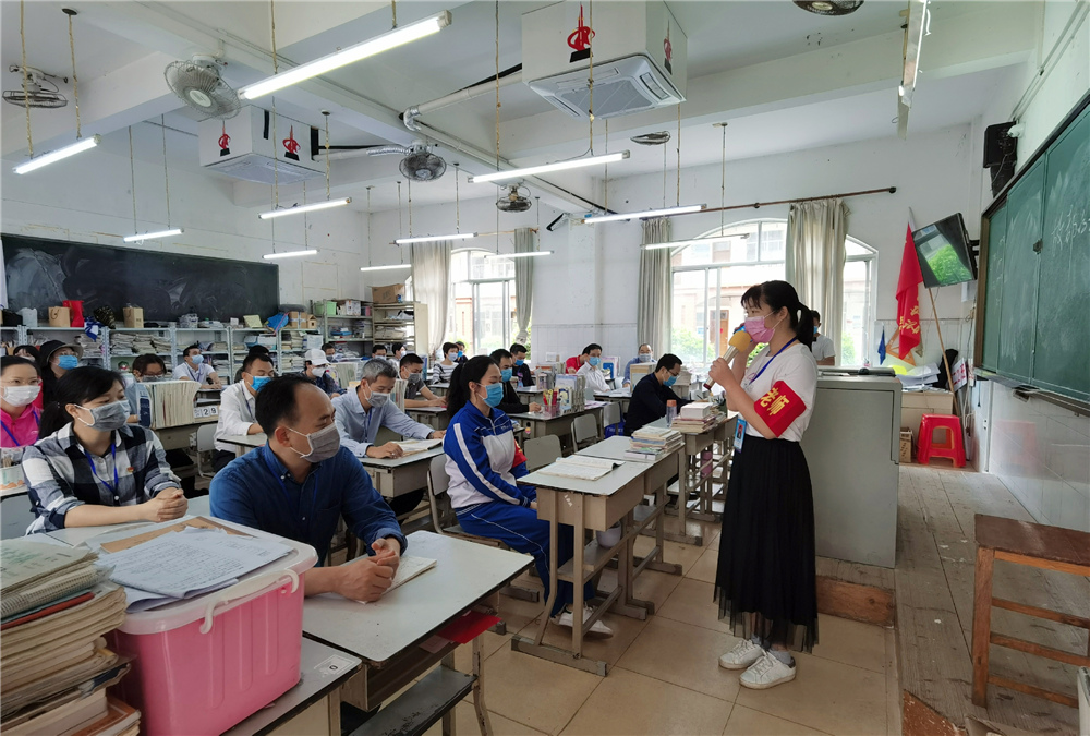 “演练即实战”------钦州市第二中学举行新冠肺炎疫情防控应急演练活动