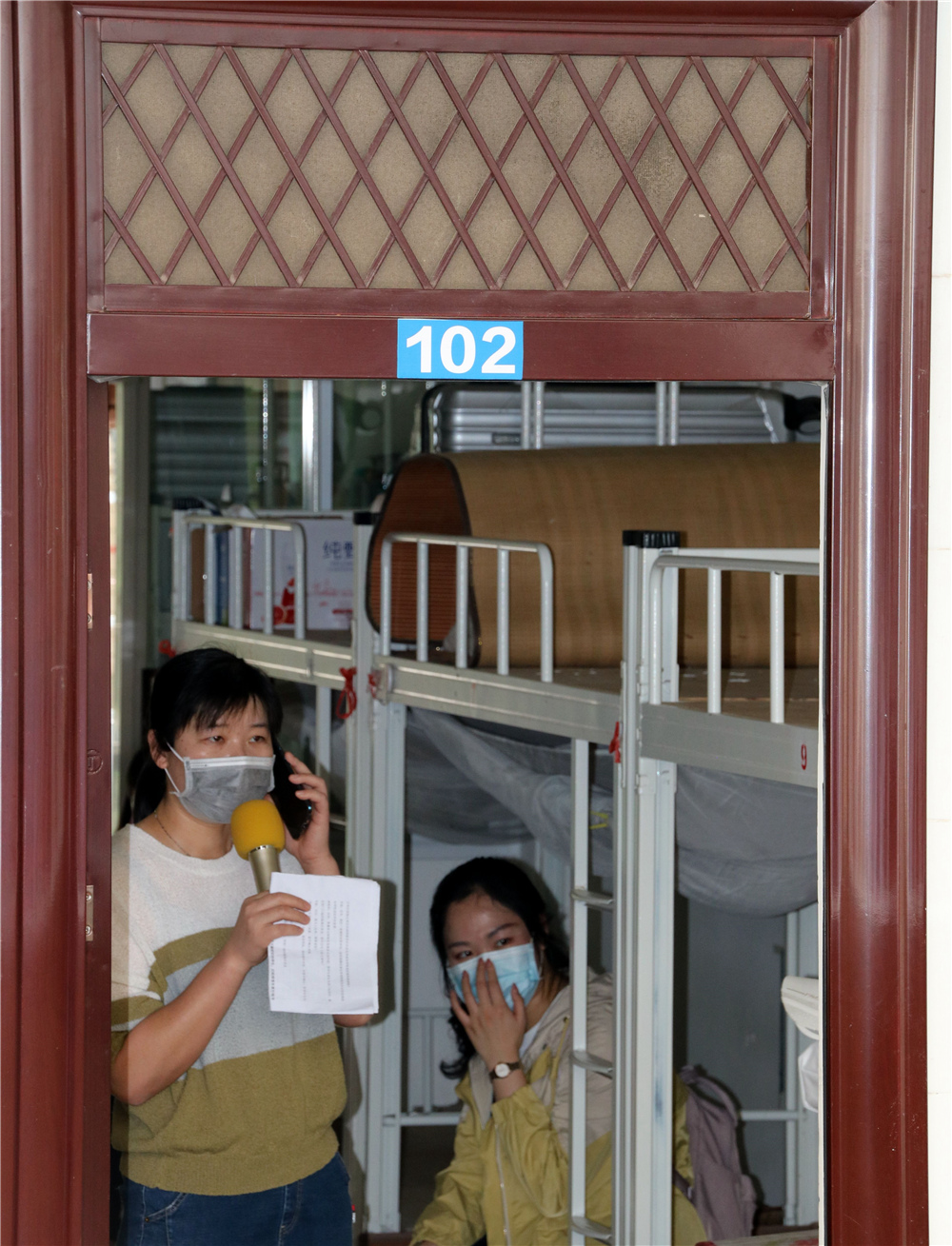 “演练即实战”------钦州市第二中学举行新冠肺炎疫情防控应急演练活动