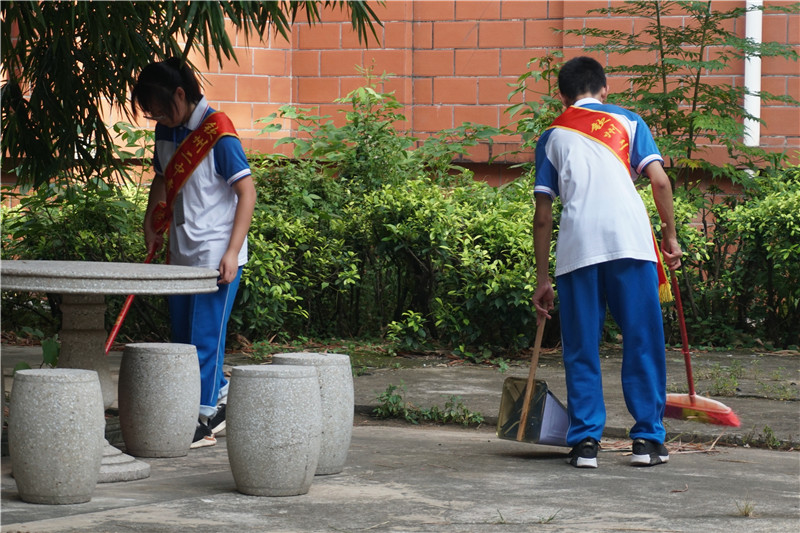 汇聚青年之力量,服务青春之高考 ----钦州二中青年志愿者协会服务2020高考系列活动纪实