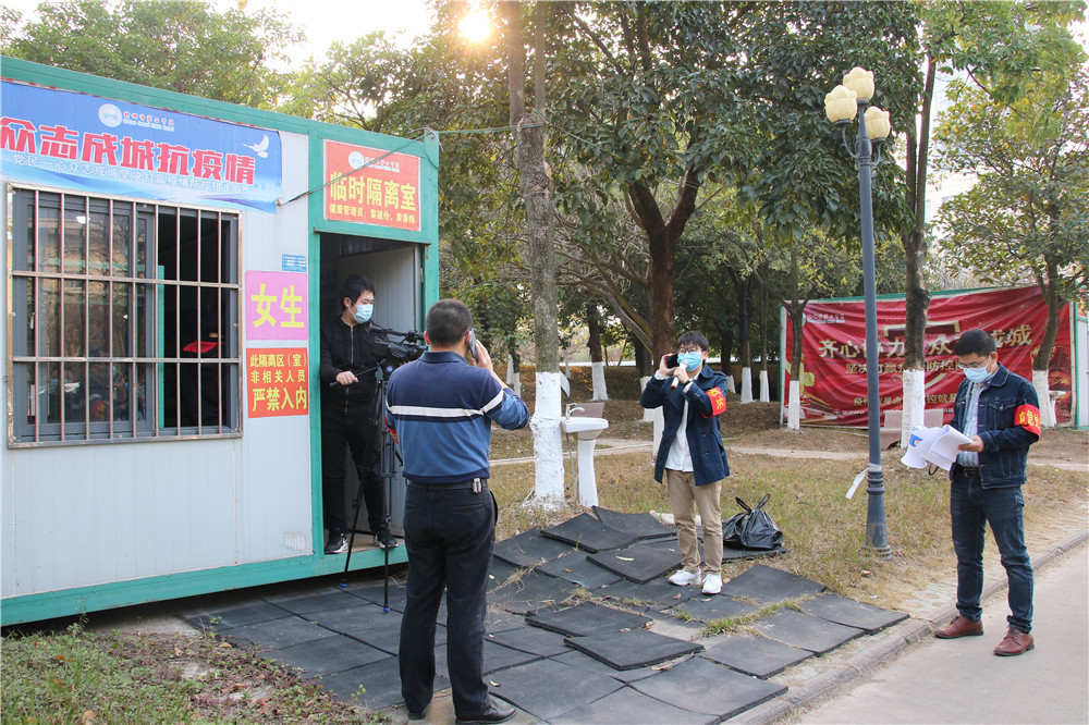 疫情防控不放松 应急演练再行动——钦州市第二中学开展2021年新冠肺炎疫情应急处置演练