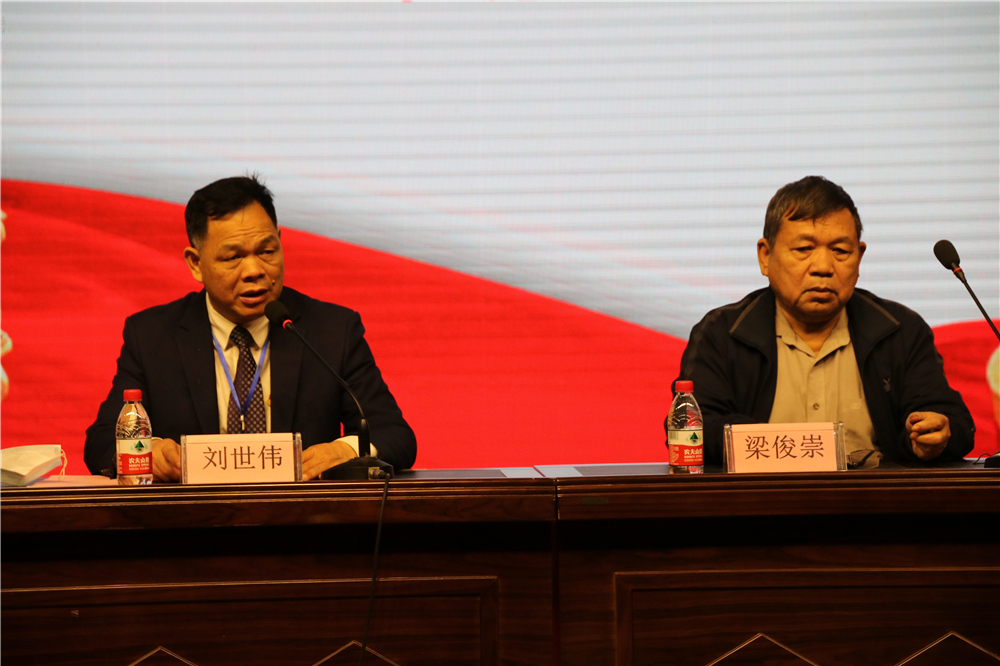 ܶʷʫ  ̴ͷѧ еڶѧʷѧϰԱʵ