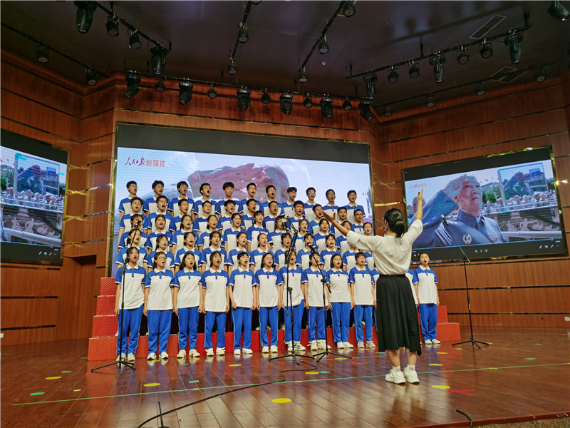 学党史 感党恩 听党话 跟党走 ——钦州二中隆重举办庆祝建党100周年 班级革命歌曲合唱比赛