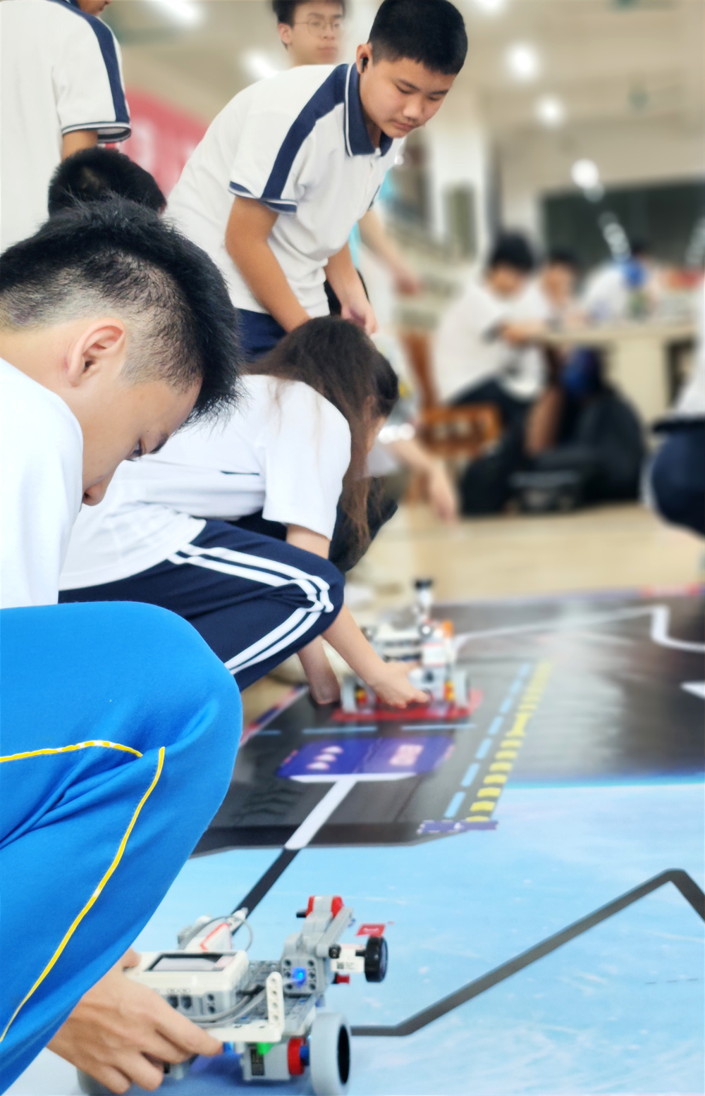 冠军!冠军!冠军!——我校荣获钦州市第九届机器人竞赛三项冠军