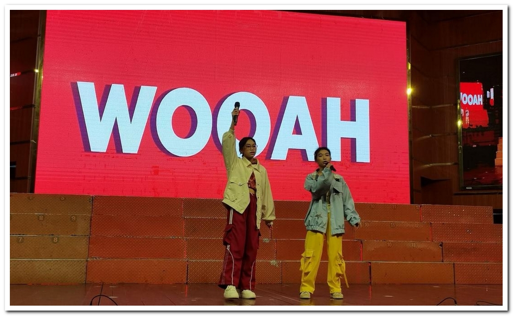 庆祝钦州市第二中学50华诞--第八届英文歌曲合唱比赛圆满落幕