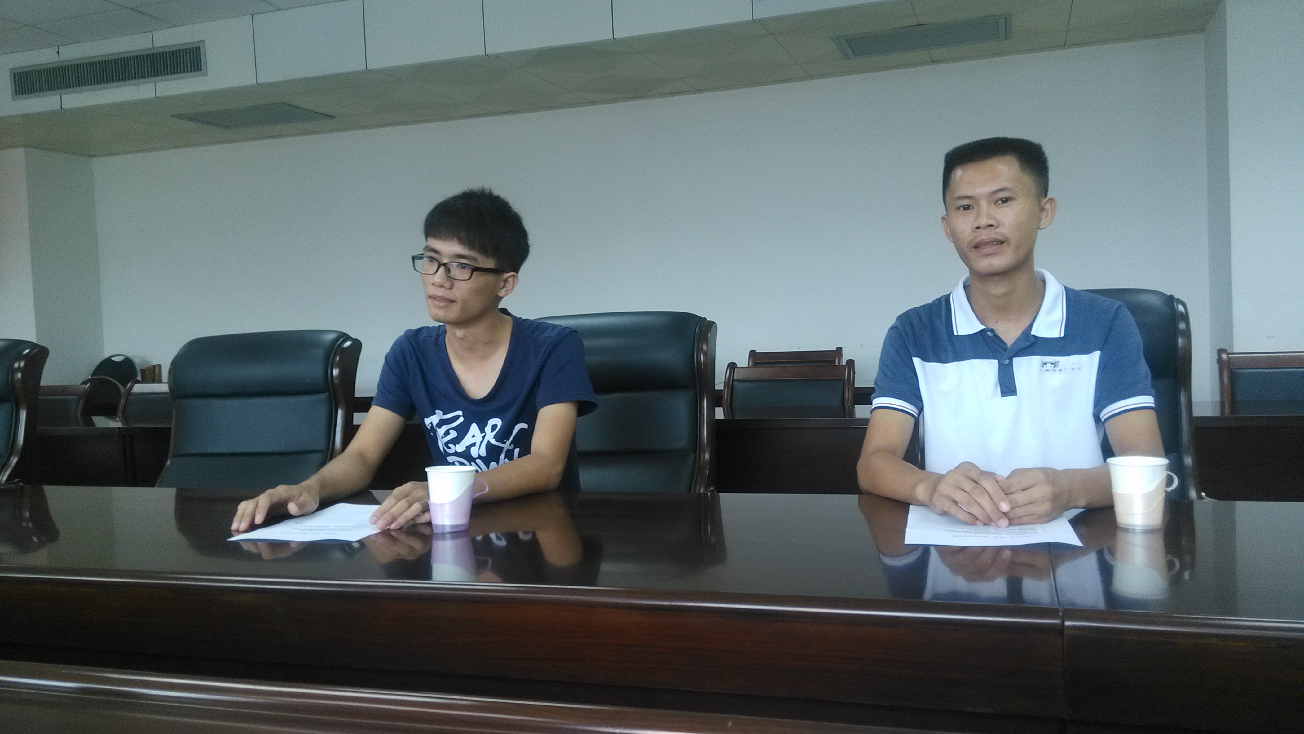 钦州市国税局2015年捐资助学仪式