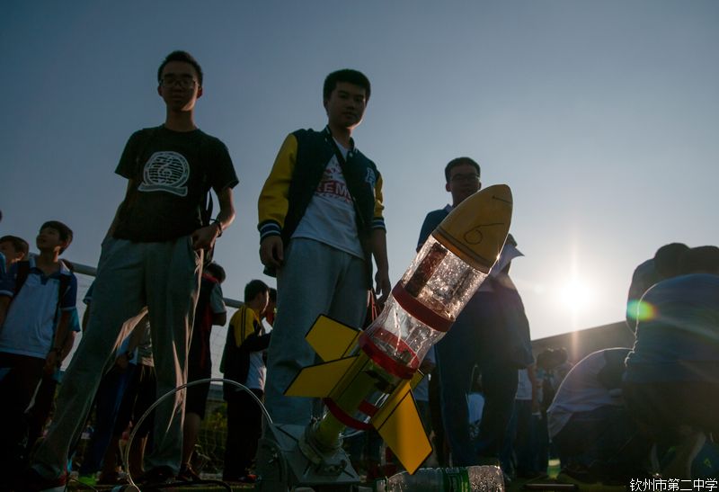 钦州市第二中学2016年科学节活动总结